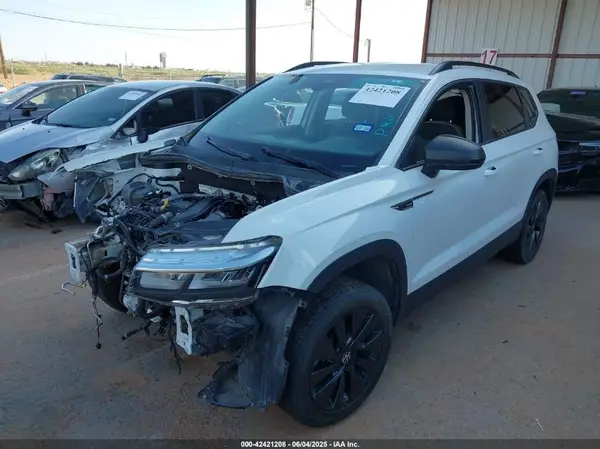 3VV5X7B23RM005889 2024 VOLKSWAGEN TAOS - Image 2