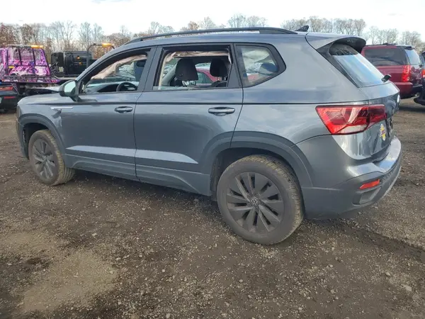 3VV5X7B23RM098431 2024 VOLKSWAGEN TAOS - Image 2