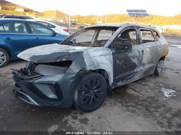 3VV5X7B23RM106544 2024 VOLKSWAGEN TAOS - Image 2