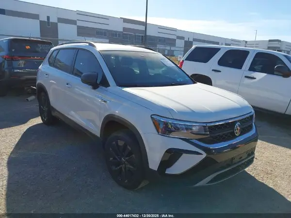 3VV5X7B23RM111405 2024 VOLKSWAGEN TAOS - Image 1