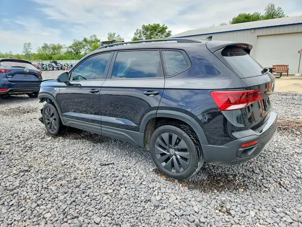 3VV5X7B24RM070444 2024 VOLKSWAGEN TAOS - Image 2