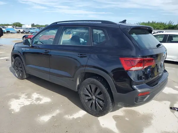 3VV5X7B24RM093884 2024 VOLKSWAGEN TAOS - Image 2