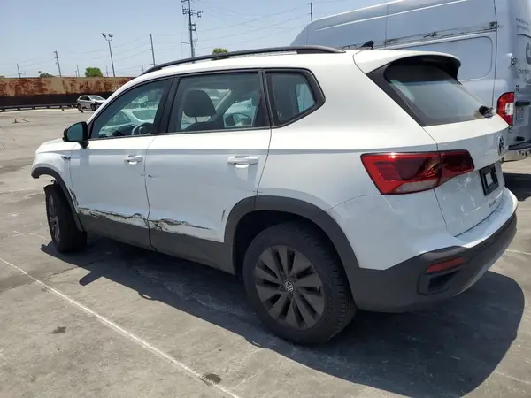 3VV5X7B24RM120890 2024 VOLKSWAGEN TAOS - Image 2