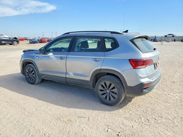 3VV5X7B25RM036853 2024 VOLKSWAGEN TAOS - Image 2