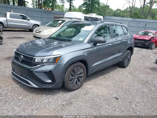 3VV5X7B25RM044158 2024 VOLKSWAGEN TAOS - Image 2