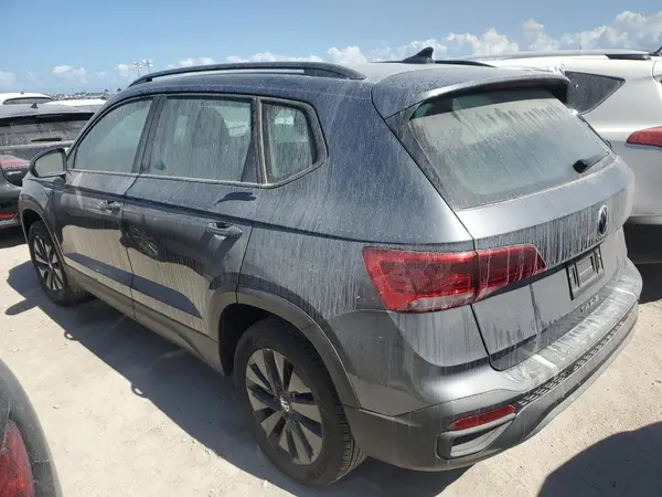 3VV5X7B25RM059808 2024 VOLKSWAGEN TAOS - Image 2