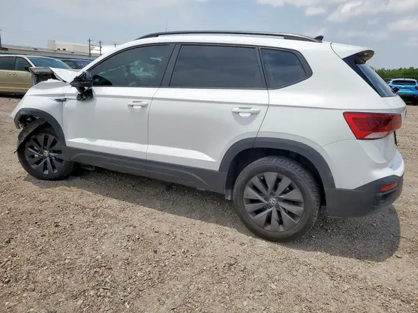 3VV5X7B25RM120669 2024 VOLKSWAGEN TAOS - Image 2