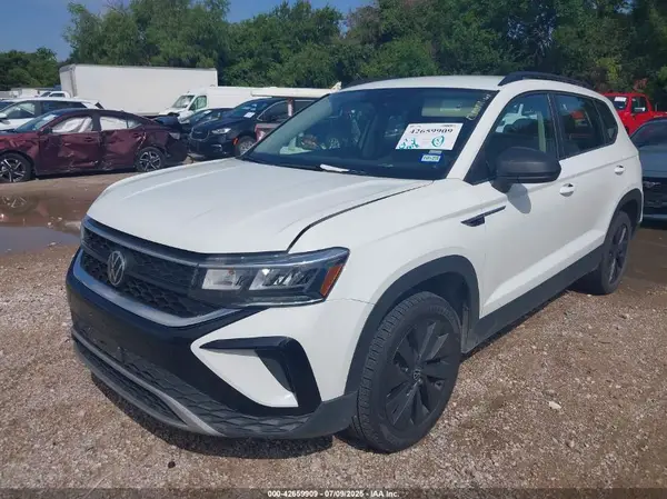 3VV5X7B26RM024985 2024 VOLKSWAGEN TAOS - Image 2