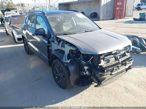 3VV5X7B26RM052771 2024 VOLKSWAGEN TAOS - Image 1