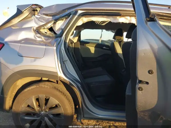 3VV5X7B26RM057937 2024 VOLKSWAGEN TAOS - Image 8