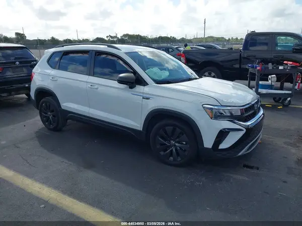 3VV5X7B26RM076536 2024 VOLKSWAGEN TAOS - Image 1