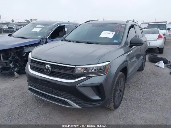 3VV5X7B26RM078934 2024 VOLKSWAGEN TAOS - Image 2