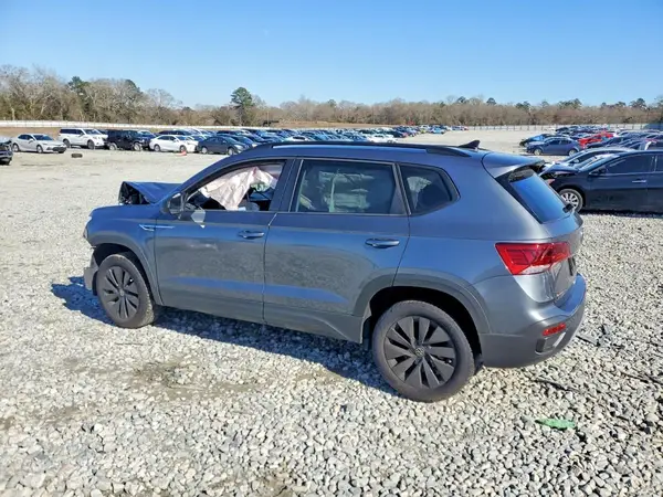 3VV5X7B26RM129719 2024 VOLKSWAGEN TAOS - Image 2