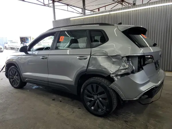 3VV5X7B27RM031900 2024 VOLKSWAGEN TAOS - Image 2