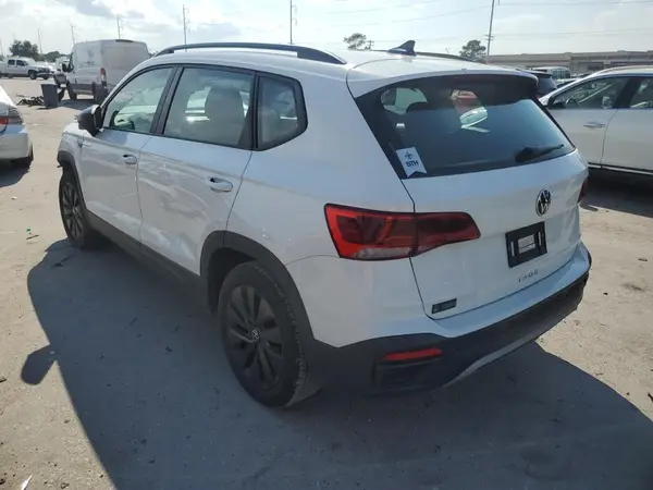 3VV5X7B27RM053105 2024 VOLKSWAGEN TAOS - Image 2