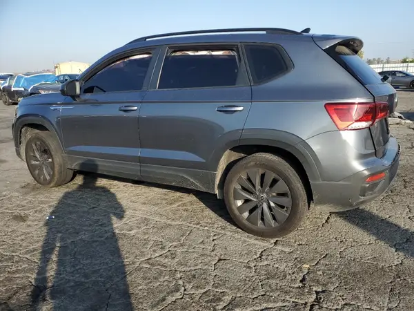 3VV5X7B27RM103372 2024 VOLKSWAGEN TAOS - Image 2