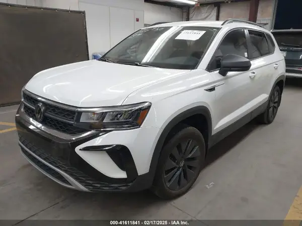 3VV5X7B27RM129261 2024 VOLKSWAGEN TAOS - Image 2