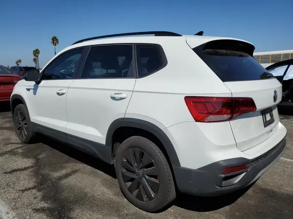3VV5X7B28RM006004 2024 VOLKSWAGEN TAOS - Image 2