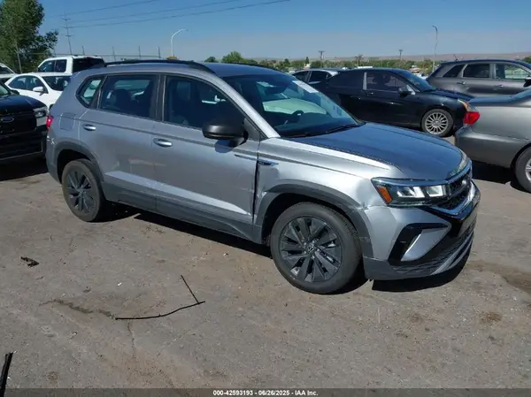 3VV5X7B28RM009257 2024 VOLKSWAGEN TAOS - Image 1