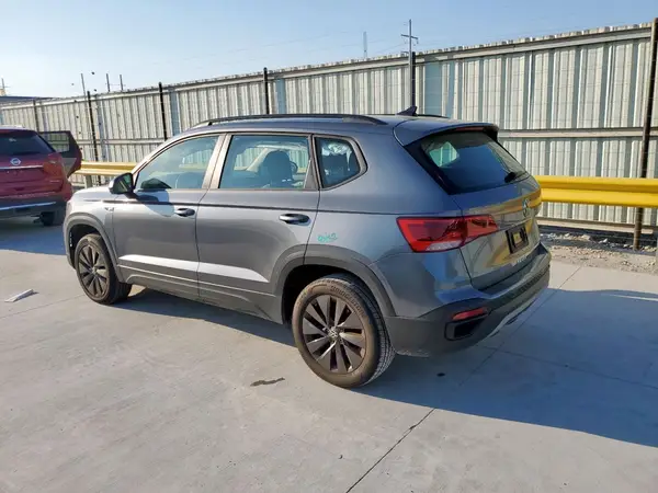 3VV5X7B28RM045448 2024 VOLKSWAGEN TAOS - Image 2