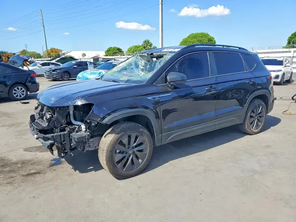 3VV5X7B28RM054621 2024 VOLKSWAGEN TAOS - Image 1