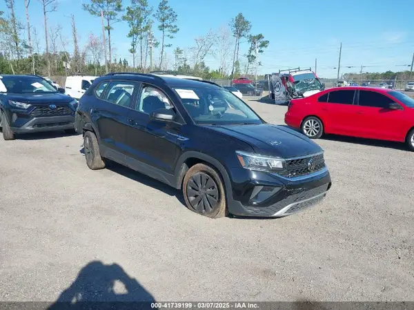 3VV5X7B28RM054828 2024 VOLKSWAGEN TAOS - Image 1