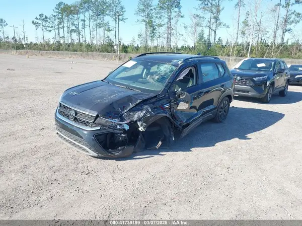 3VV5X7B28RM054828 2024 VOLKSWAGEN TAOS - Image 2