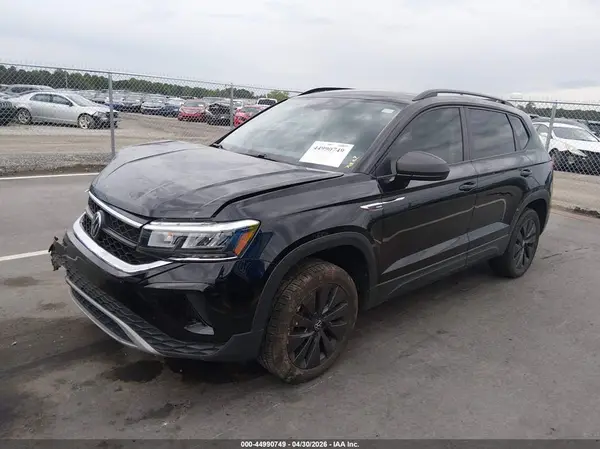 3VV5X7B28RM058832 2024 VOLKSWAGEN TAOS - Image 2