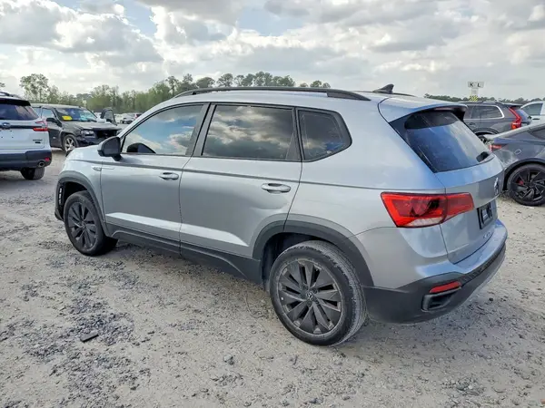 3VV5X7B28RM063142 2024 VOLKSWAGEN TAOS - Image 2