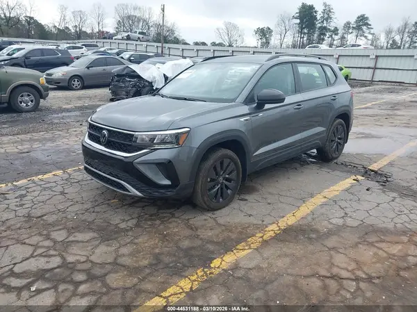 3VV5X7B28RM072939 2024 VOLKSWAGEN TAOS - Image 2