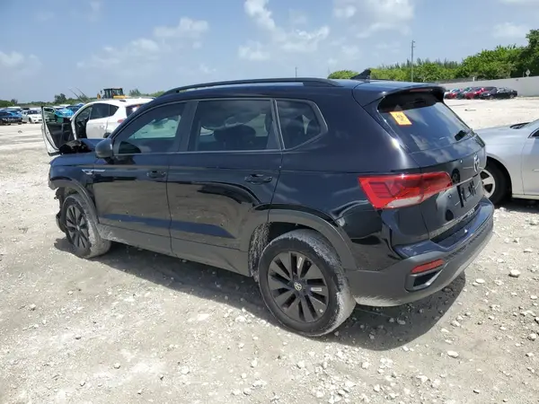 3VV5X7B28RM081186 2024 VOLKSWAGEN TAOS - Image 2