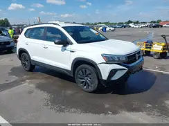 3VV5X7B28RM098733 2024 VOLKSWAGEN TAOS