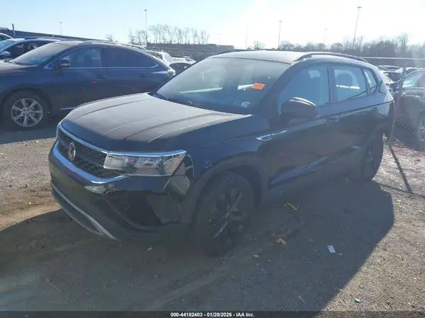 3VV5X7B28RM103607 2024 VOLKSWAGEN TAOS - Image 2