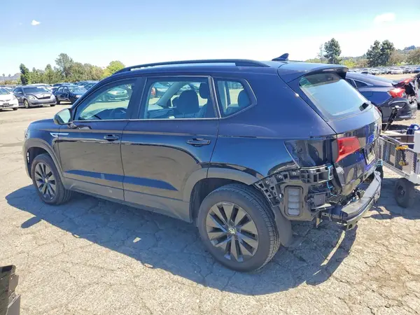 3VV5X7B28RM106684 2024 VOLKSWAGEN TAOS - Image 2