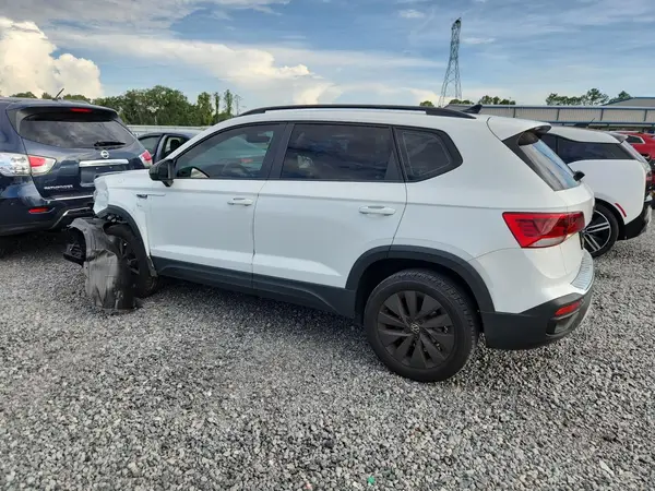 3VV5X7B28RM111349 2024 VOLKSWAGEN TAOS - Image 2