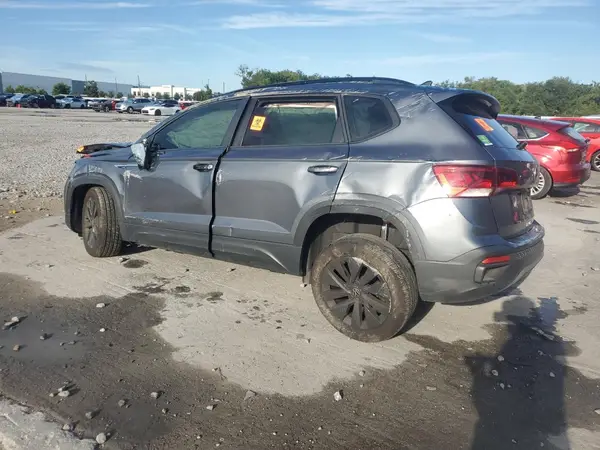 3VV5X7B28RM114669 2024 VOLKSWAGEN TAOS - Image 2