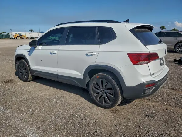 3VV5X7B28RM116308 2024 VOLKSWAGEN TAOS - Image 2