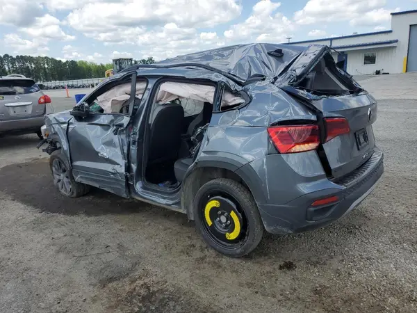3VV5X7B28RM123839 2024 VOLKSWAGEN TAOS - Image 2