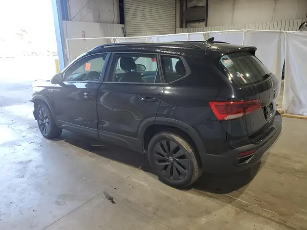 3VV5X7B29RM050481 2024 VOLKSWAGEN TAOS - Image 2