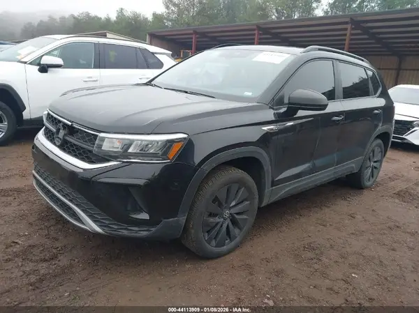 3VV5X7B2XRM060730 2024 VOLKSWAGEN TAOS - Image 2