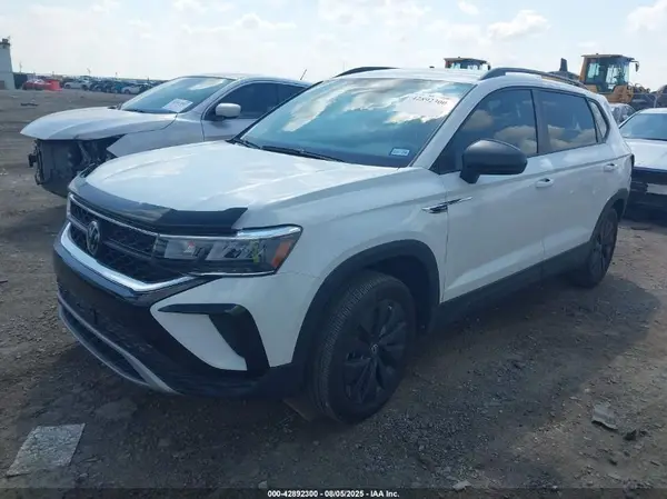 3VV5X7B2XRM076734 2024 VOLKSWAGEN TAOS - Image 2