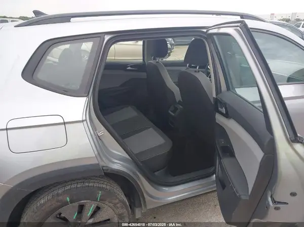 3VV5X7B2XRM091315 2024 VOLKSWAGEN TAOS - Image 8