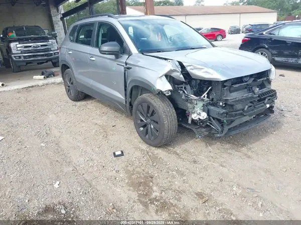 3VV5X7B2XRM097647 2024 VOLKSWAGEN TAOS - Image 1