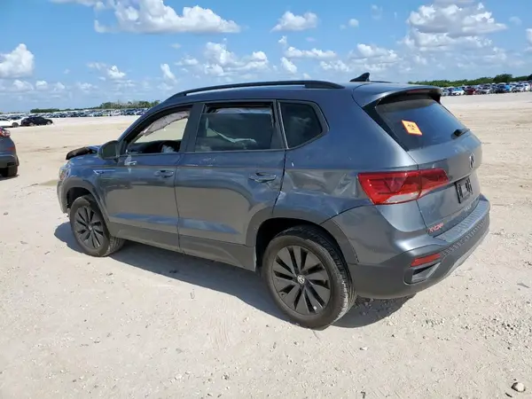 3VV5X7B2XRM108016 2024 VOLKSWAGEN TAOS - Image 2
