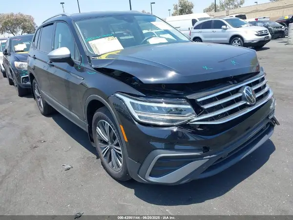 3VV6B7AX5RM225731 2024 VOLKSWAGEN TIGUAN - Image 1