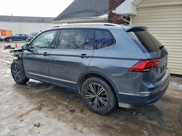 3VV6B7AX6RM225849 2024 VOLKSWAGEN TIGUAN - Image 2