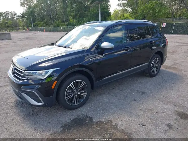 3VV6B7AX7RM213144 2024 VOLKSWAGEN TIGUAN - Image 2
