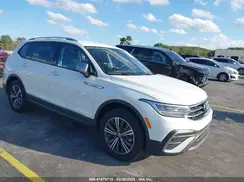 3VV6B7AX8RM214044 2024 VOLKSWAGEN TIGUAN