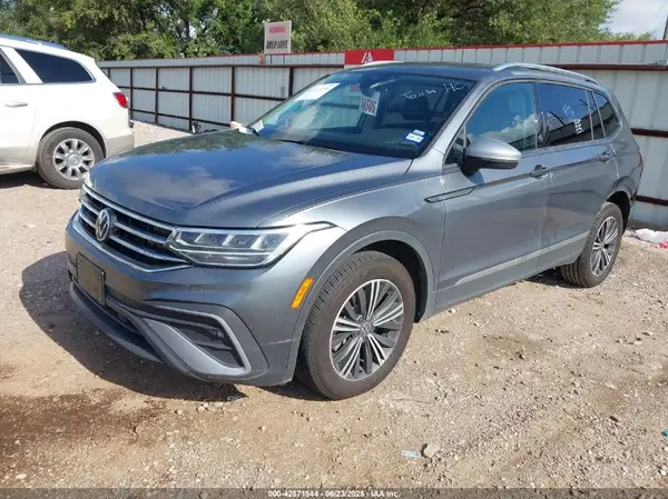 3VV6B7AX8RM224282 2024 VOLKSWAGEN TIGUAN - Image 2