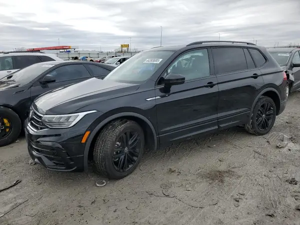 3VV8B7AX0NM155204 2022 VOLKSWAGEN TIGUAN - Image 1